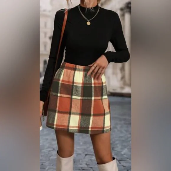 Plaid Mini Skirt_great for Fall - Picture 3 of 7